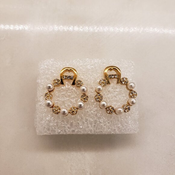 New Costumer Jewelry Crystal and Pearl Hoop Stud Earrings - Picture 3 of 6